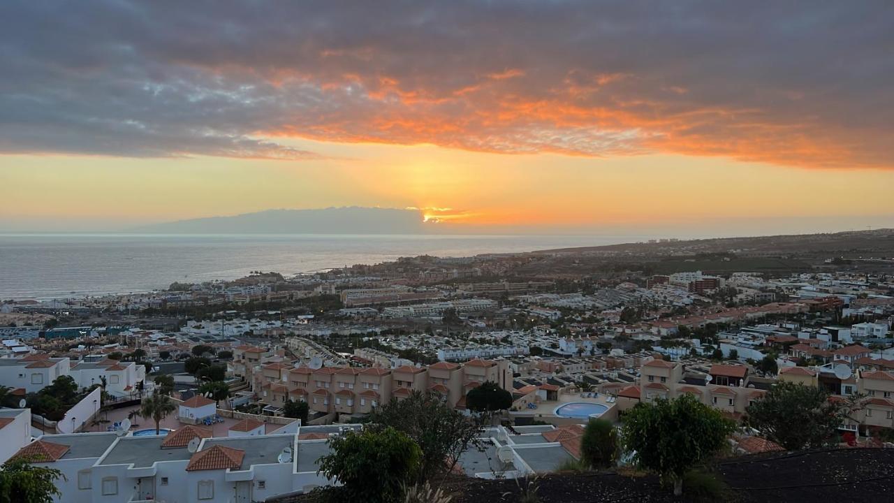 2 Bedroom Apartment With Breathtaking View Of The Sea - Sunset Costa Adeje  ภายนอก รูปภาพ